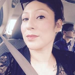 Meet your Posher, Robyn